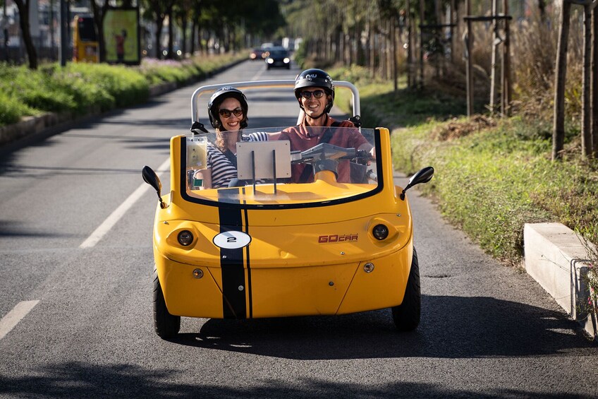 GoCar Talking Cars: 2h Belem & Lisbon Shorelines