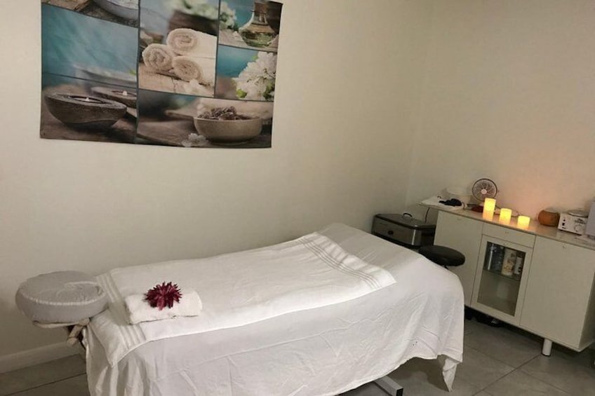 massage & spa lakay , treatment room