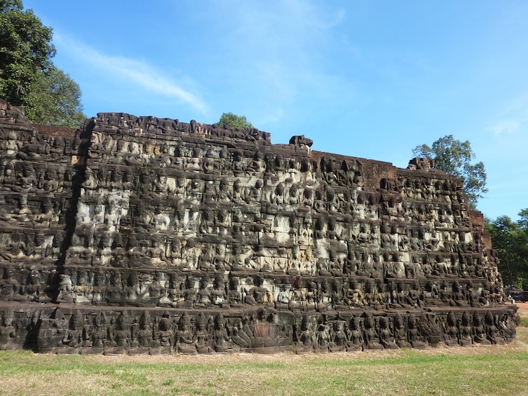 Private Angkor Wat & Royal Temples Excursion