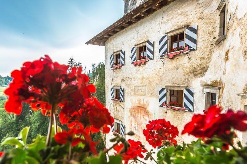 PRIVATE TOUR Postojna Cave and Predjama Castle - Entrance Tickets Included