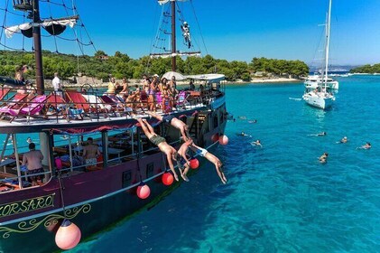 Recorrido por la Laguna Azul en tres islas