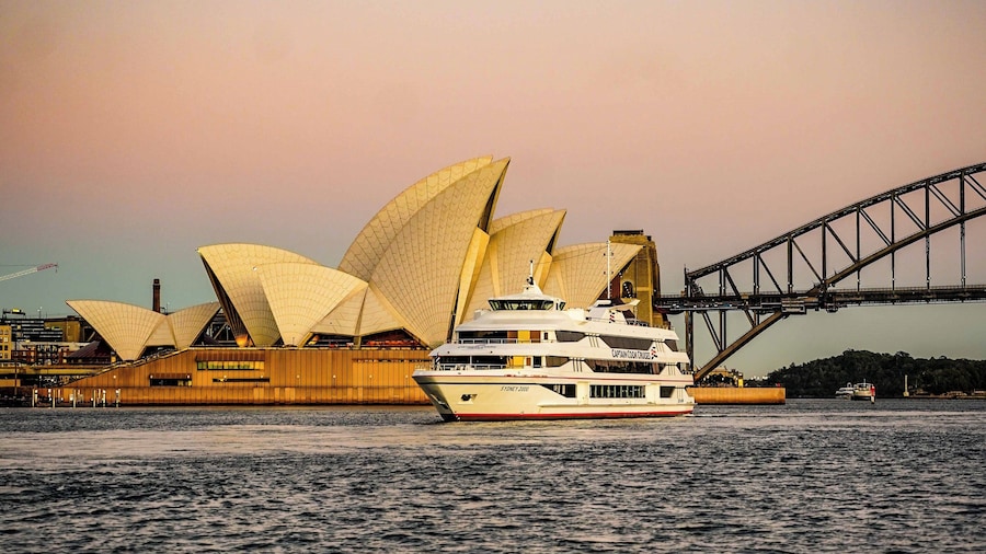Sydney Harbour Sunset Dinner Cruise