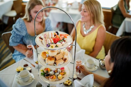 Sydney Harbour Cruise with High Tea at Sea