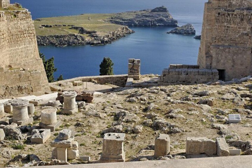 Walk around the beautiful Lindos Acropolis and learn about its history from your private guide 
