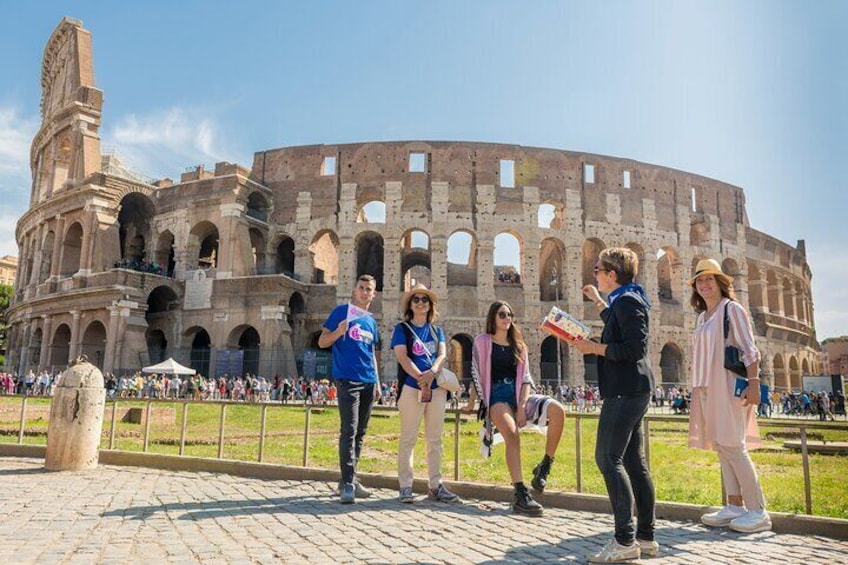 Rome: Colosseum, Roman Forum Ticket with Audio Guide