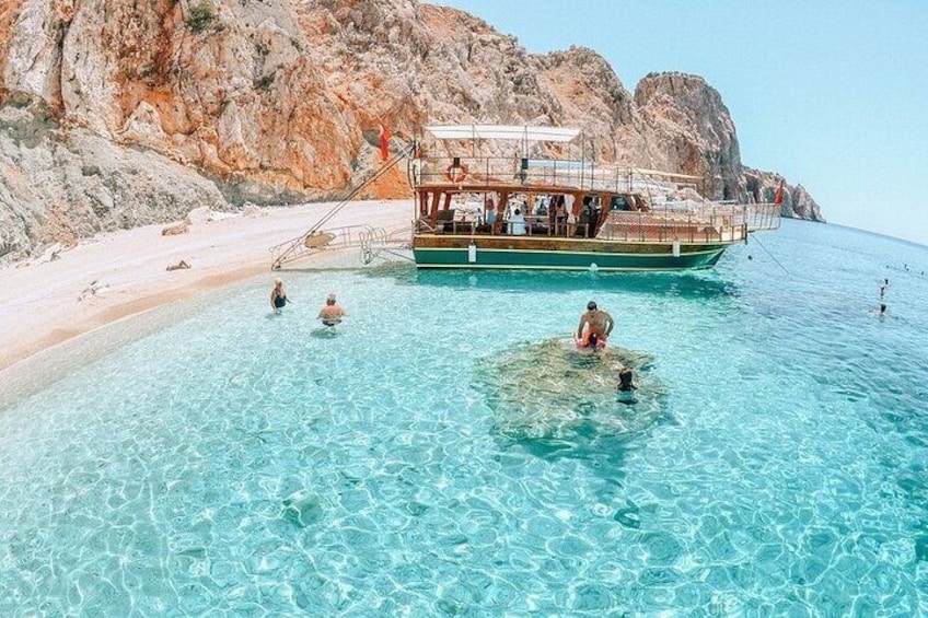 suluada yacht tour