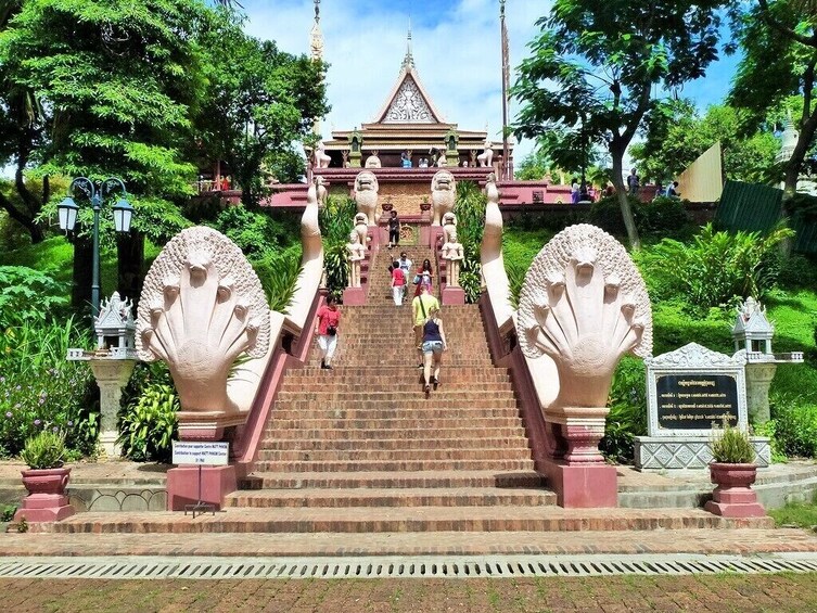 2-Day Private Tour of Phnom Penh's Must-See Sights