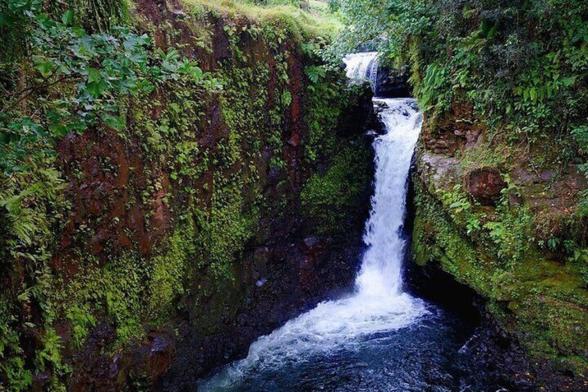 Sauniatu Waterfall