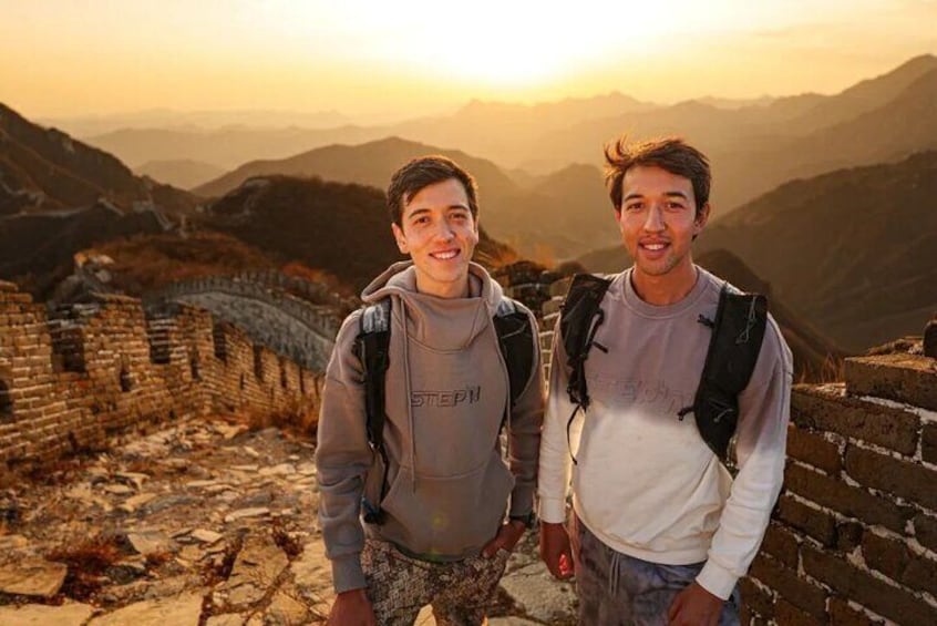 Hiking Tour Jiankou to Mutainyu with English Driver Service