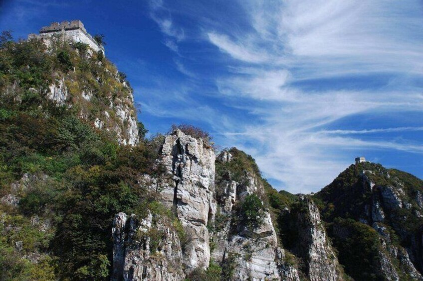 Hiking Tour Jiankou to Mutainyu with English Driver Service