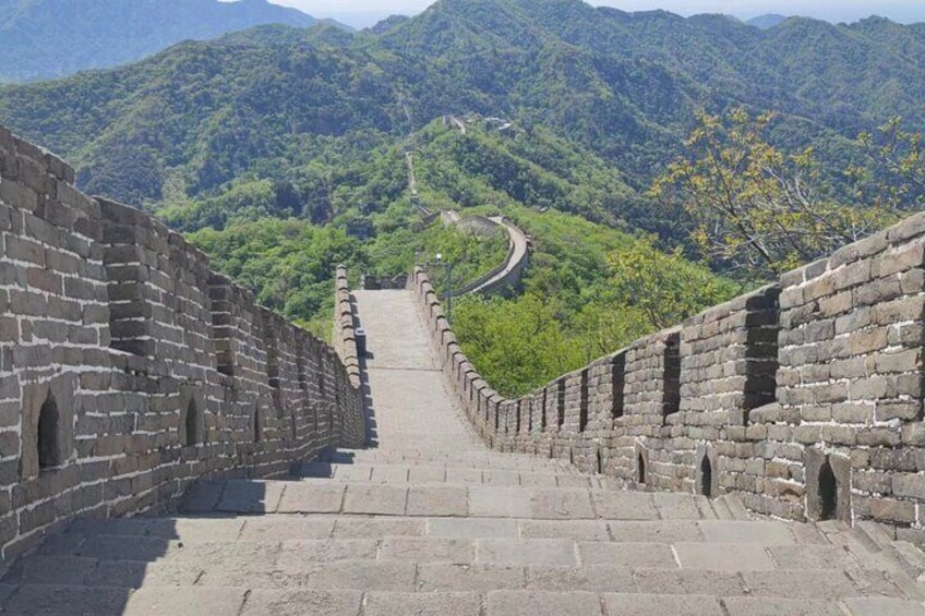 Private trip to Great Wall Hiking from Jiankou to Mutianyu By English Driver
