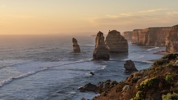 Great Ocean Road and 12 Apostles Sunset Small Group Tour