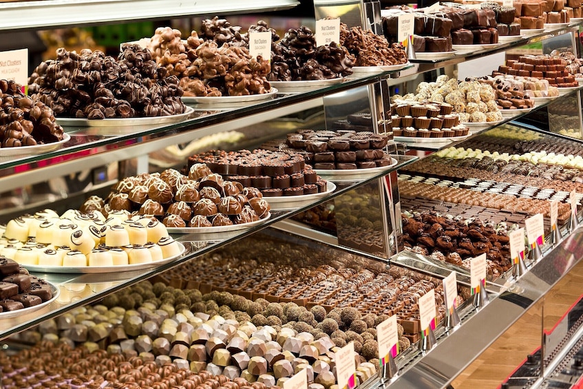 Yarra Valley Wine, Brewery & Chocolate Tour in Small Groups