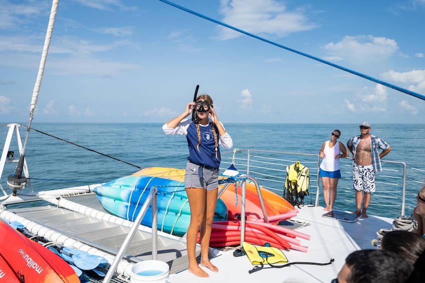 Island Ting: Full-Day Snorkeling, Kayaking & Sailing