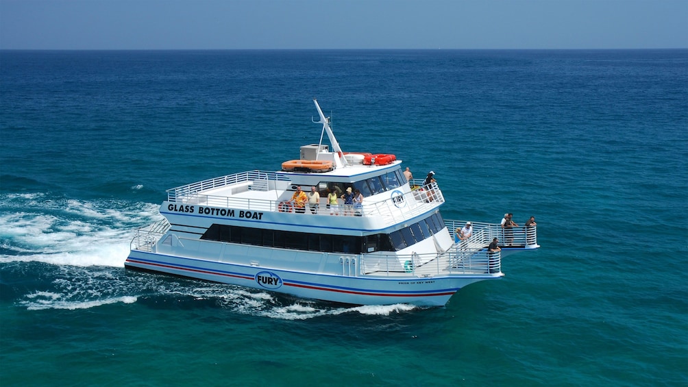 kgn catamaran cruise glass boat