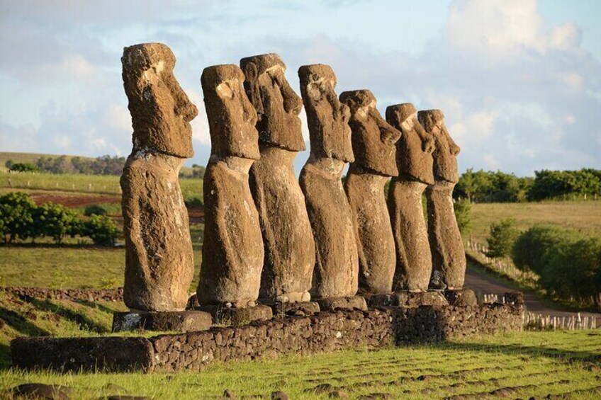 Private Full-Day Easter Island Highlights North and West