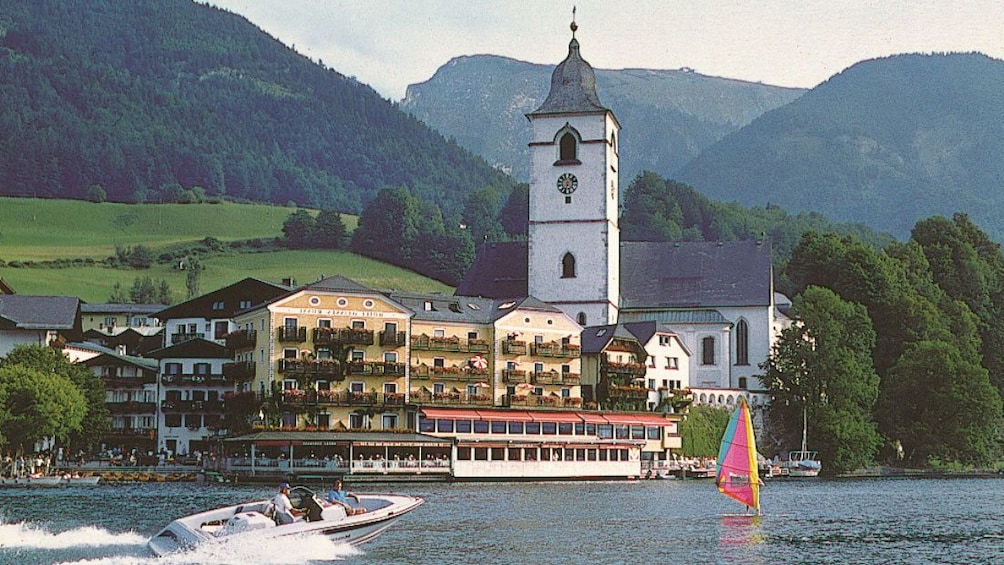 Öppna foto 4 av 5. Salzkammergut Lake District in Germany