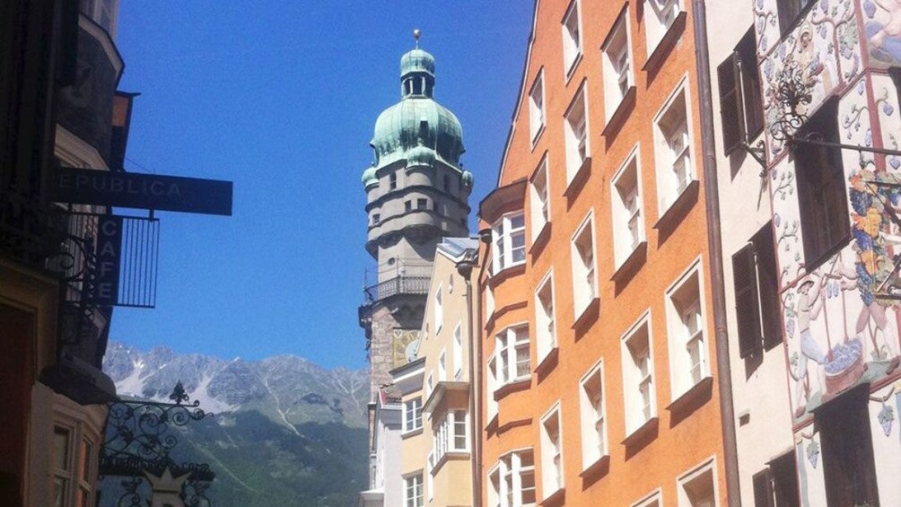 Foto 5 von 7 laden Historic building in Innsbruck