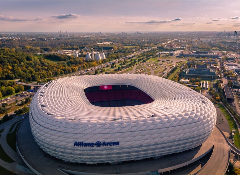 FC Bayern Tour & small sightseeing tour