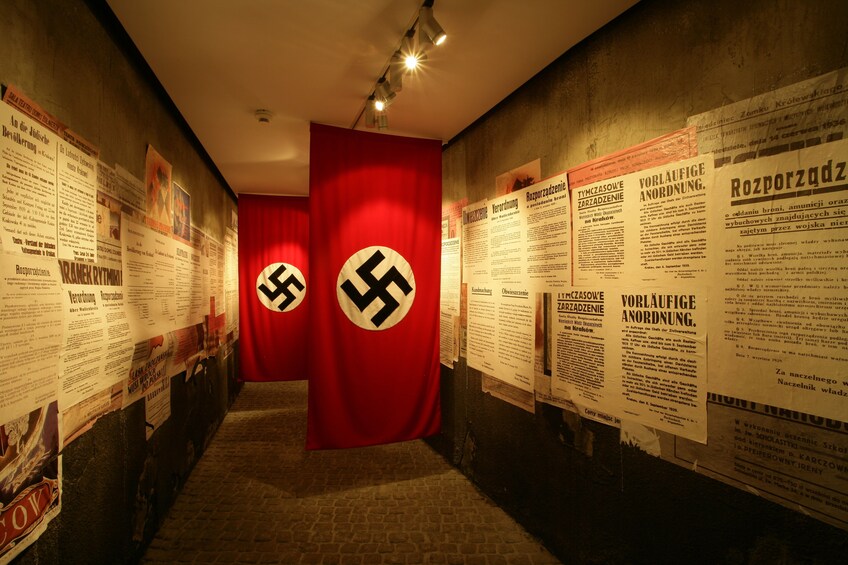 Jewish Heritage Half-Day WalkingTour with Schindler's Museum