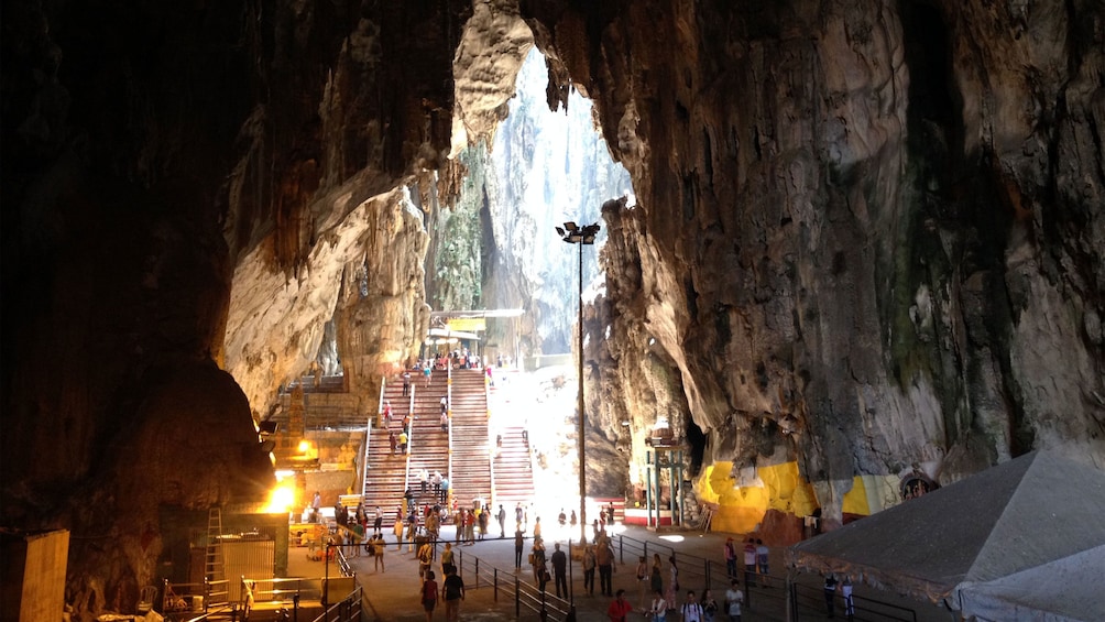 cave in kuala lumpur