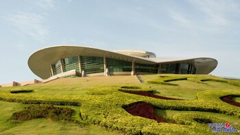 Putrajaya & Agricultural Park Half-Day Tour