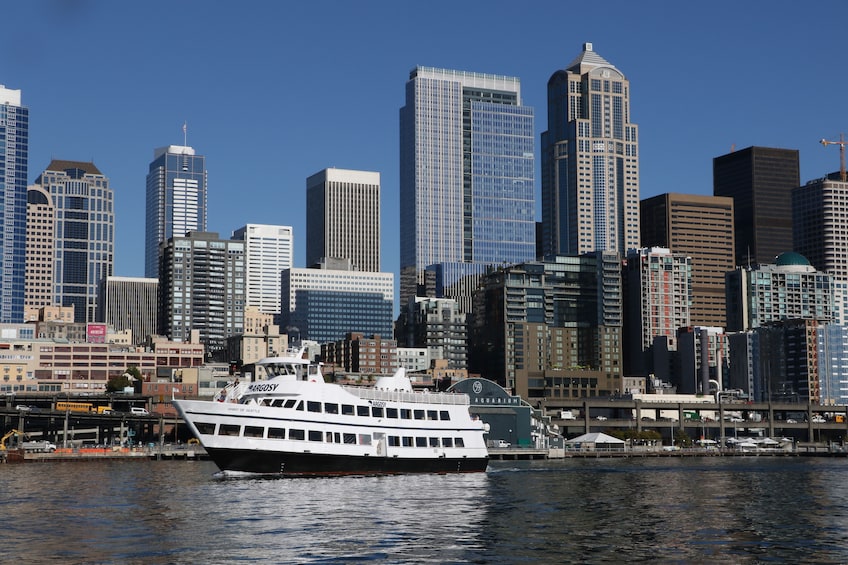 Scenic Harbor Cruise of Elliott Bay & Seattle Skyline