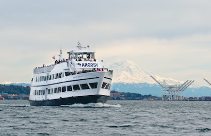 Hamnkryssning i Elliott Bay och Seattles skyline