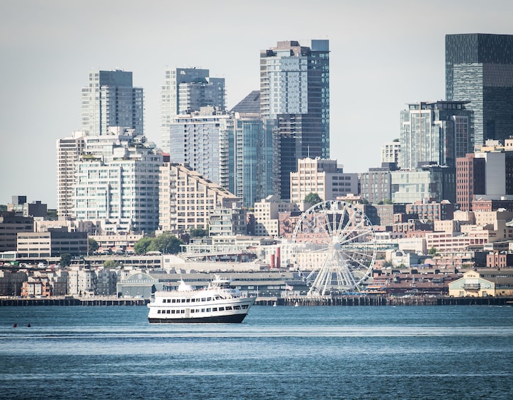 Scenic Harbor Cruise of Elliott Bay & Seattle Skyline