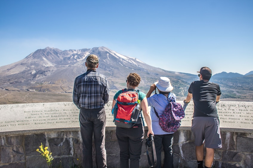 Mt. St. Helens from Seattle: All-Inclusive Day Tour