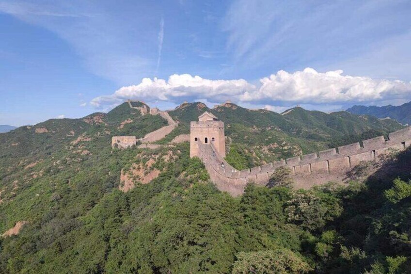 Private trip to Jinshanling Great Wall with Speaking-English Driver