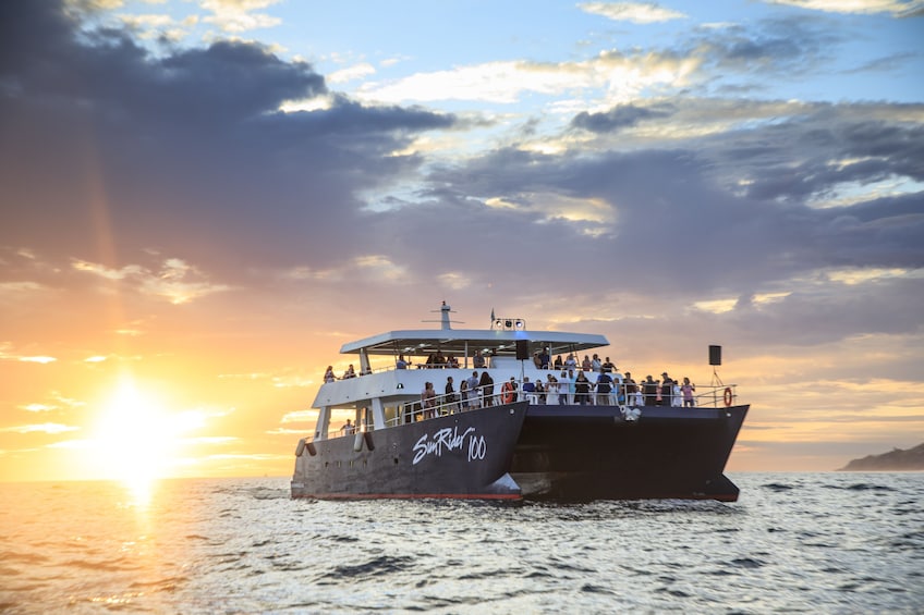 Los Cabos Sunset Dinner Cruise with Open Bar