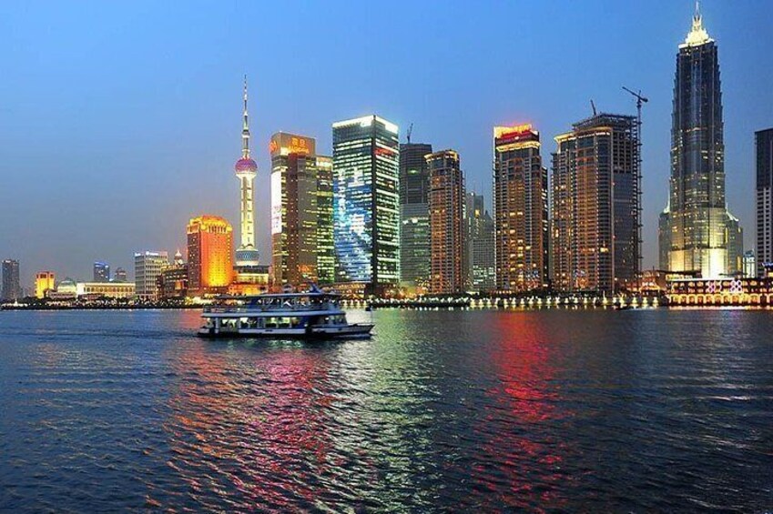 Shanghai private night tour Huangpu River Cruise with transfers