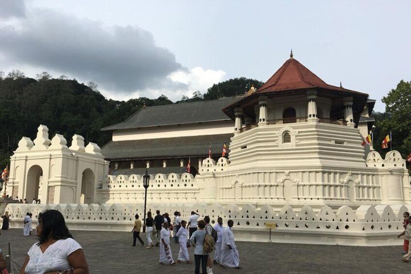 Kandy temple 