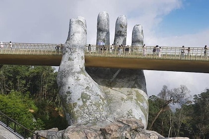 Private Guided Tour to GOLDEN BRIDGE BA NA HILLS from TIEN SA or CHAN MAY P...