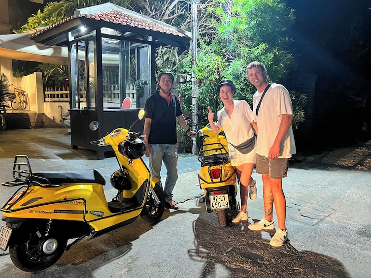 Hoi An Evening Foodie Tour by Electric Scooter