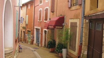 Discover Villages in Luberon