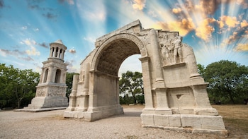 Van Gogh in Provence: Les Baux & Arles Half-Day Tour