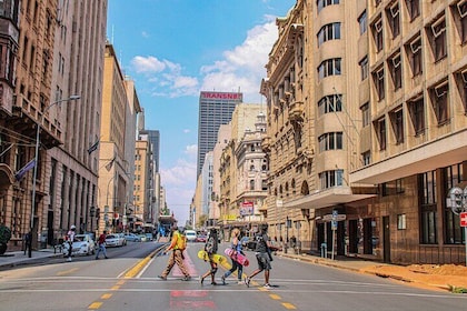 Exploring Johannesburg through Skateboarding - incl. skate lesson for begin...