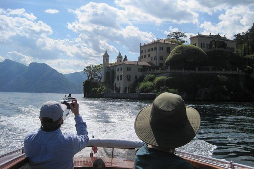 Villa Balbianello and Flavors of Lake Como Walking and Boating Full-Day Tour