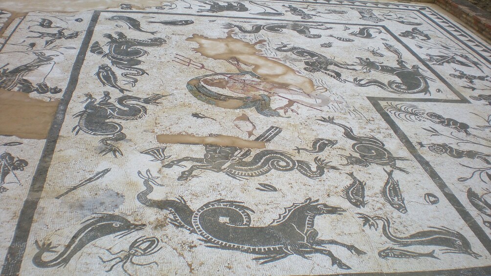 Beautiful artwork found at the Italica in Seville 