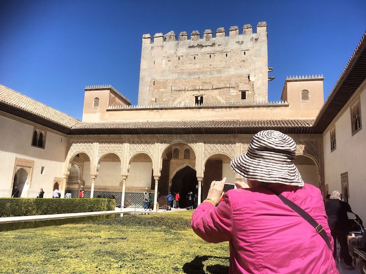 Alhambra & Generalife Admission Ticket with Audio Guide