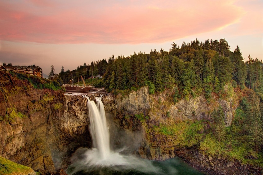 BEST Leavenworth & Snoqualmie Falls Fun Tour from Seattle