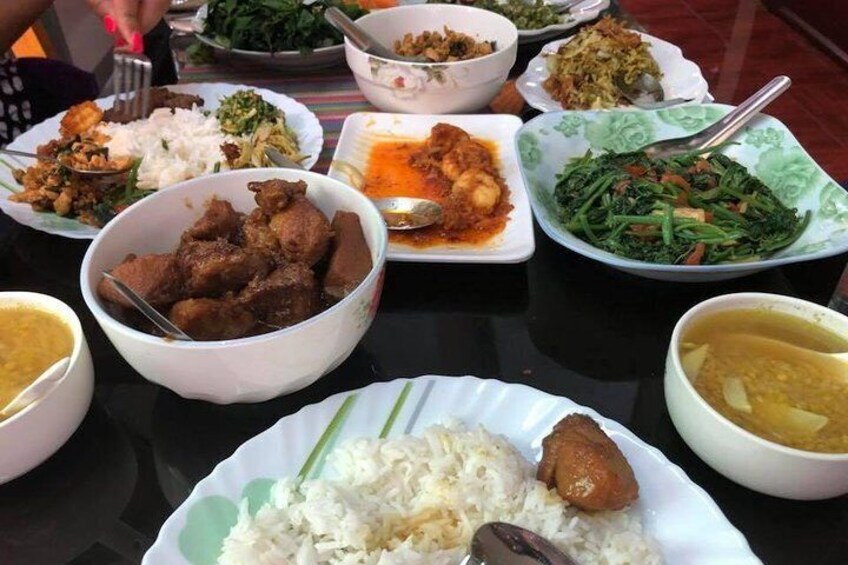 Traditional Burmese foods