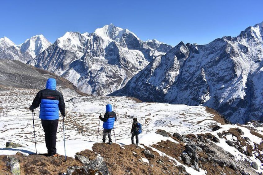 Tsergo-ri, Langtang