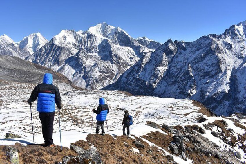 Tsergo-ri, Langtang