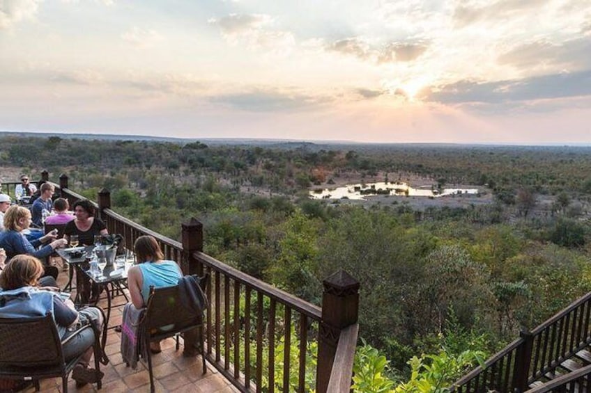 7 Days and 6 Nights Victoria Falls to Okavango Delta-Maun