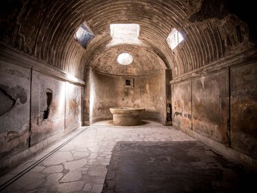 Des de Pompeia: Visita privada a peu a Pompeia amb guia arqueològica