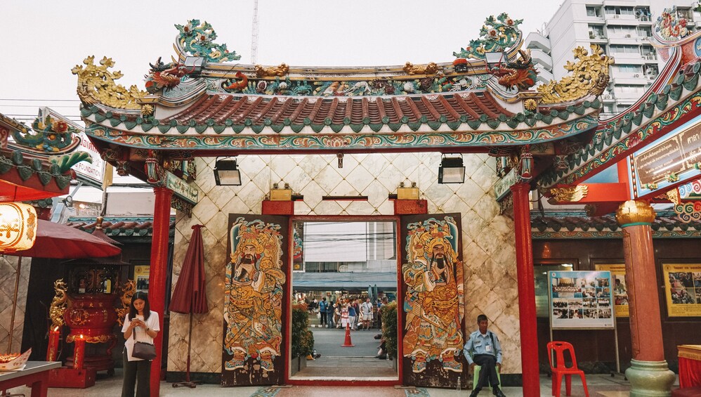 See 30+ Bangkok Sights. Fun Local Guide!