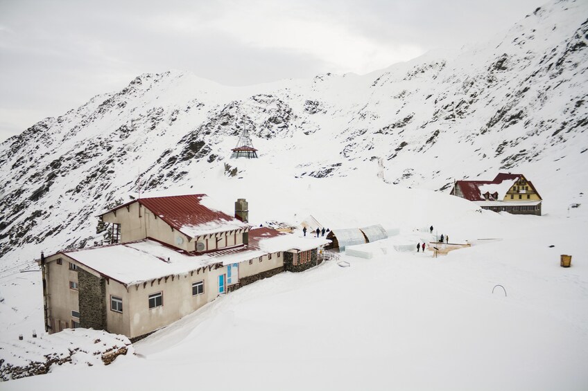 Day Trip from Brasov: Transfagarasan road by cable car